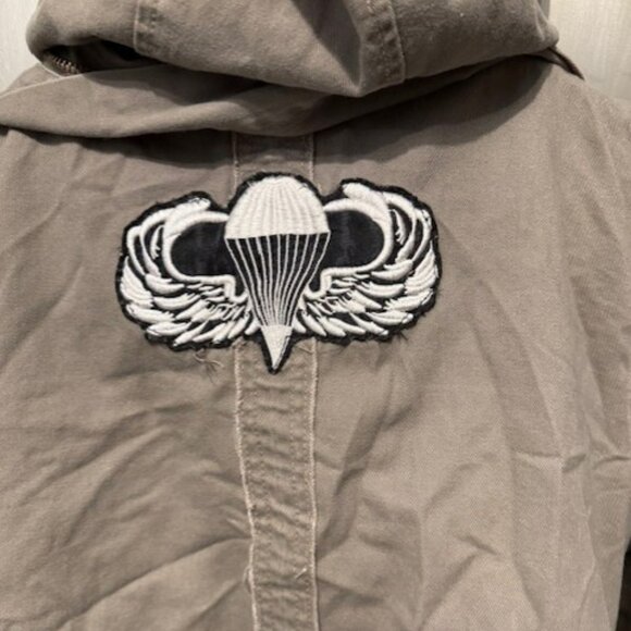 Vintage Military Bolero Cargo Jacket / Parka with Patches & reversible hood - Picture 9 of 16